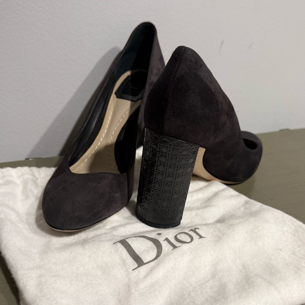 Authentic Dior Cannage Heel Pumps in Navy Suede color, with Dior logo heels.